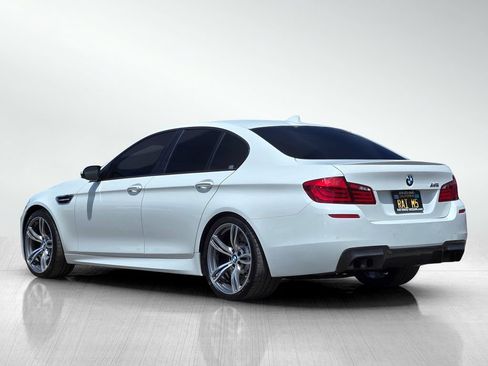 Used 2013 BMW M5 RWD image 7