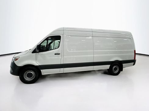 Used 2026 Mercedes-Benz Sprinter 2500 image 5