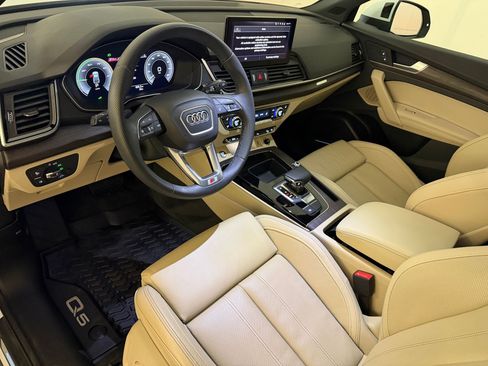 Used 2024 Audi Q5 e Premium Plus AWD/4WD image 4