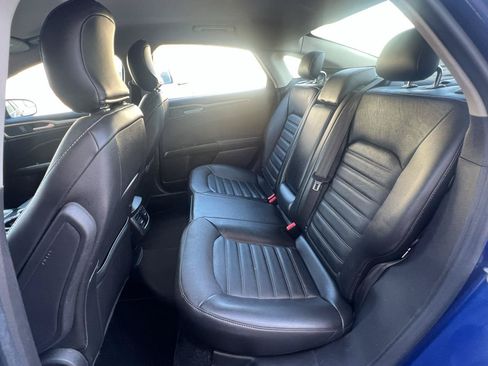 Used 2016 Ford Fusion SE w/ Equipment Group 202A AWD/4WD image 23
