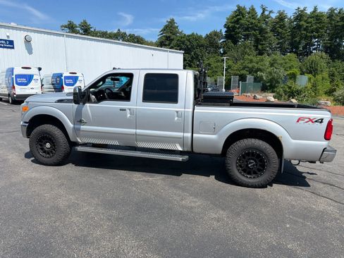 Used 2012 Ford F250 Lariat w/ Lariat Ultimate Pkg AWD/4WD image 9