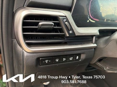 Used 2024 Kia Telluride EX X-Line AWD/4WD image 16