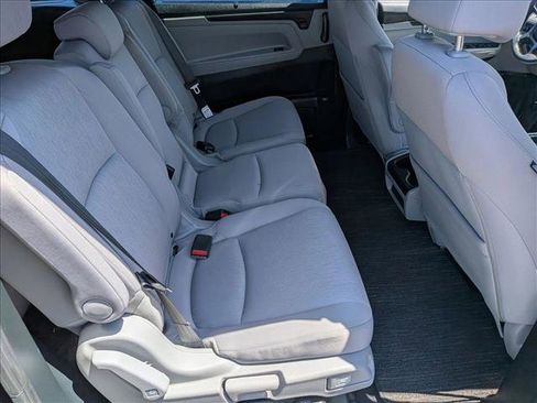 Certified 2024 Honda Odyssey EX image 18