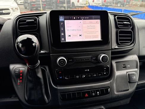 Used 2023 RAM ProMaster 2500 image 5