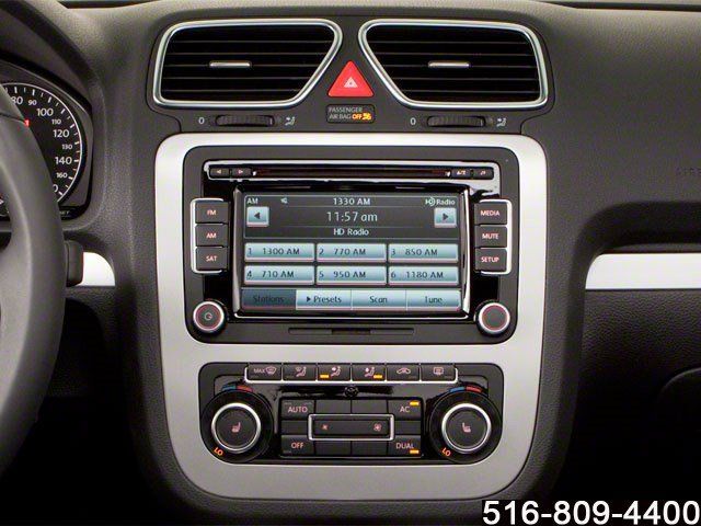 Used 2013 Volkswagen Eos Komfort FWD image 11