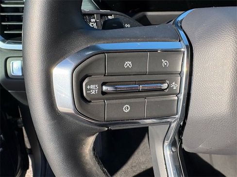 Used 2025 GMC Acadia Elevation image 8