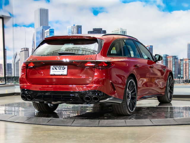 Used 2026 Mercedes-Benz E 53 AMG e 4MATIC Wagon image 8
