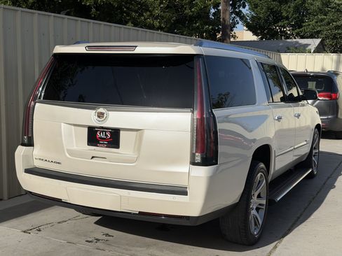 Used 2015 Cadillac Escalade ESV Premium AWD/4WD image 5