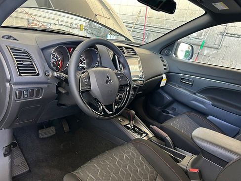 New 2025 Mitsubishi Outlander Sport AWD image 18