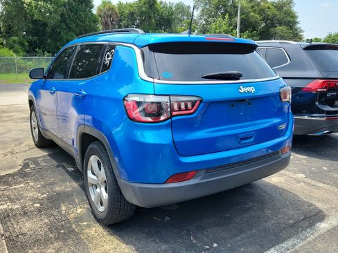 Used 2021 Jeep Compass Latitude w/ Sun and Sound Group FWD image 4