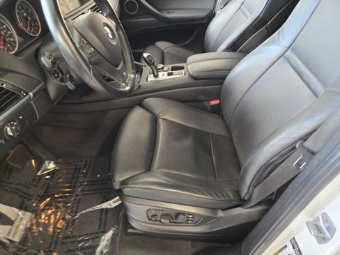 Used 2013 BMW X6 M image 20