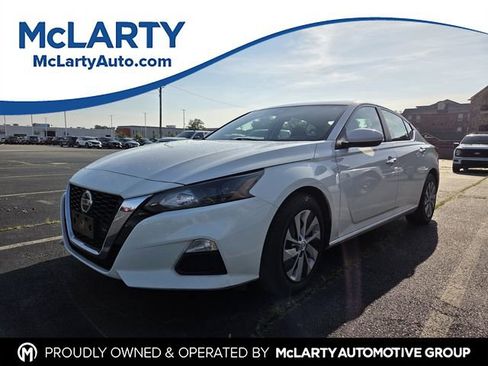 Used 2022 Nissan Altima 2.5 S FWD image 1