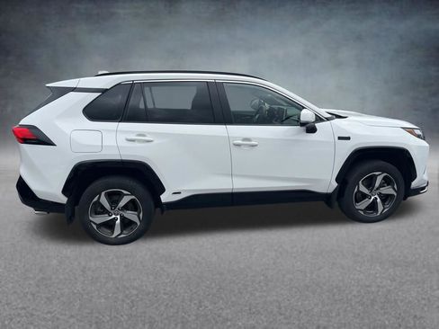 Used 2023 Toyota RAV4 SE w/ Weather & Moonroof Package AWD/4WD image 7