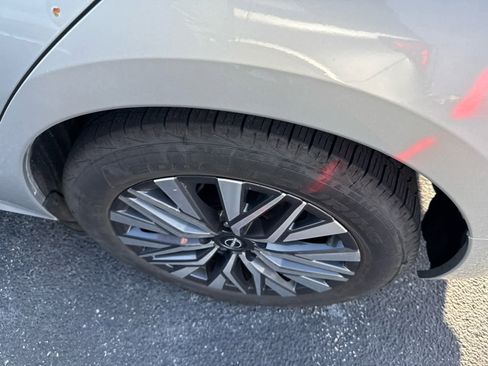 Used 2023 Nissan Altima 2.5 SV image 14