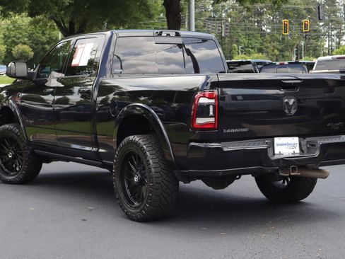 Used 2022 RAM 2500 Laramie AWD/4WD image 3