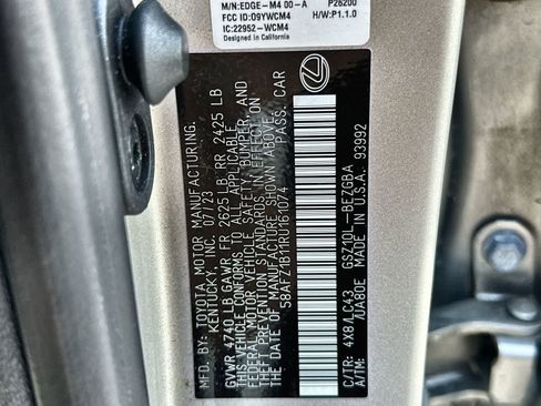 Used 2024 Lexus ES 350 Ultra Luxury w/ Accessory Package (Z2) FWD image 24