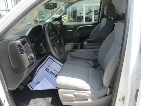 Used 2018 Chevrolet Silverado 1500 Custom w/ Texas Edition AWD/4WD image 4