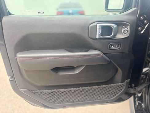 Used 2021 Jeep Wrangler Unlimited Rubicon image 10