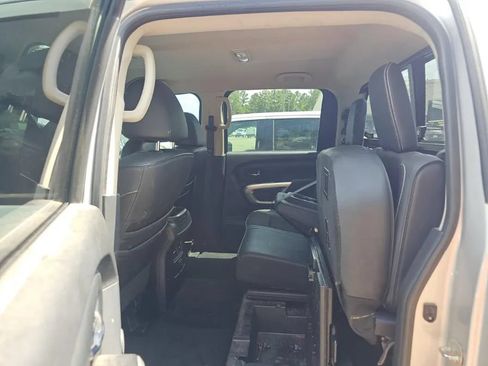 Used 2018 Nissan Titan PRO-4X w/ Pro-4x Utility Package AWD/4WD image 12