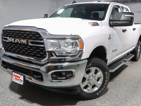 Used 2023 RAM 2500 Big Horn w/ Level 1 Equipment Group image 33