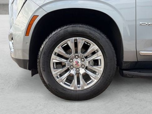 Certified 2025 GMC Yukon XL Denali AWD/4WD image 23