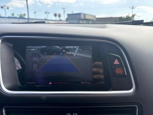 Used 2017 Audi Q5 2.0T Premium Plus w/ Technology Package AWD/4WD image 15