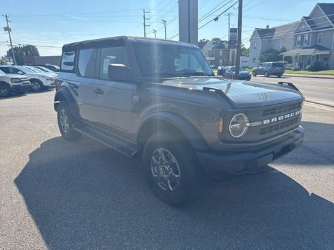 New 2025 Ford Bronco Big Bend image 4