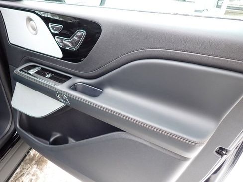 New 2025 Lincoln Aviator Reserve w/ Equipment Group 201A image 13