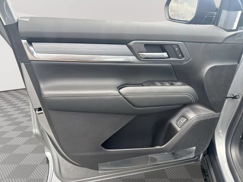 New 2027 GMC Terrain Elevation w/ Elevation Premium Package AWD/4WD image 22