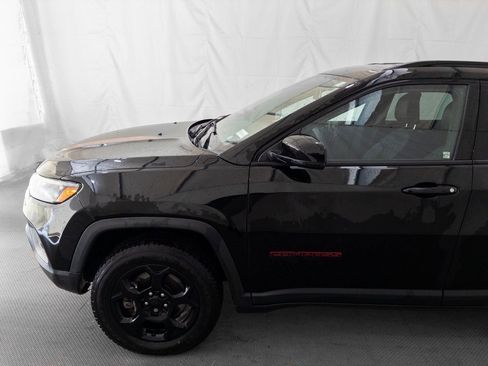 Used 2023 Jeep Compass Trailhawk w/ Trailhawk Convenience Group image 3
