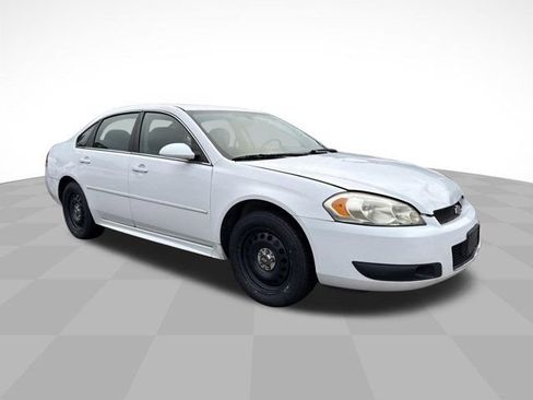 Used 2012 Chevrolet Impala Police FWD image 3