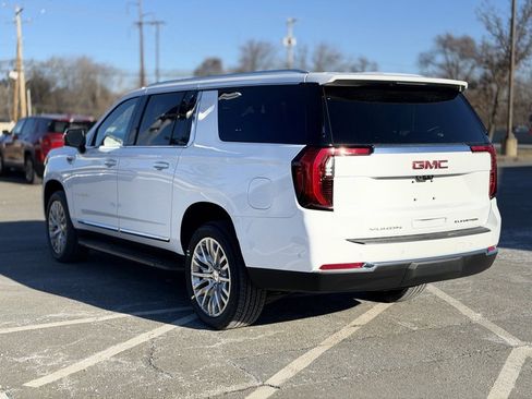 New 2026 GMC Yukon XL Elevation w/ Elevation Premium Package image 4