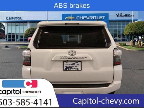 Used 2019 Toyota 4Runner SR5 AWD/4WD image 3