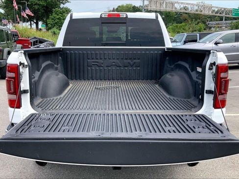 Used 2023 RAM 1500 Laramie AWD/4WD image 4