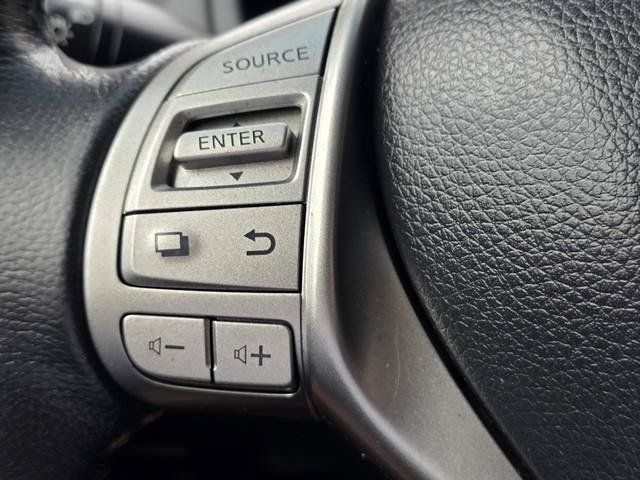 Used 2014 Nissan Altima 2.5 SV FWD image 14