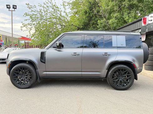 Used 2022 Land Rover Defender 110 XS Edition AWD/4WD image 9