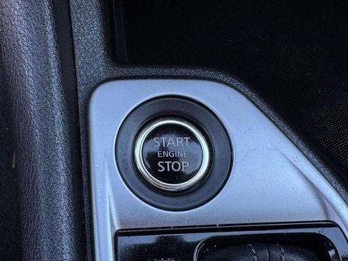 Used 2024 Nissan Sentra SV image 10