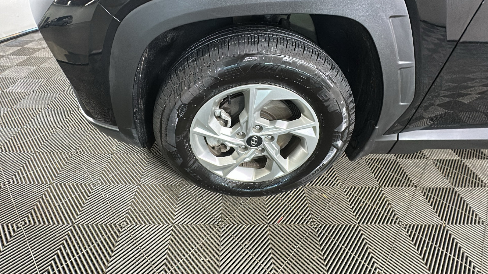 Certified 2024 Hyundai Tucson SEL FWD image 11