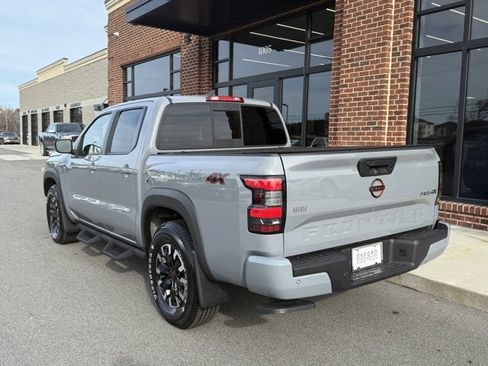 Used 2022 Nissan Frontier PRO-4X w/ Technology Package image 4