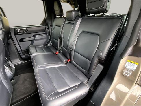 Certified 2025 Ford Bronco Outer Banks AWD/4WD image 21