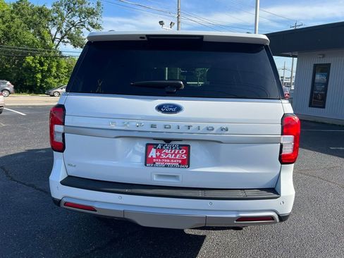 Used 2024 Ford Expedition XLT AWD/4WD image 7