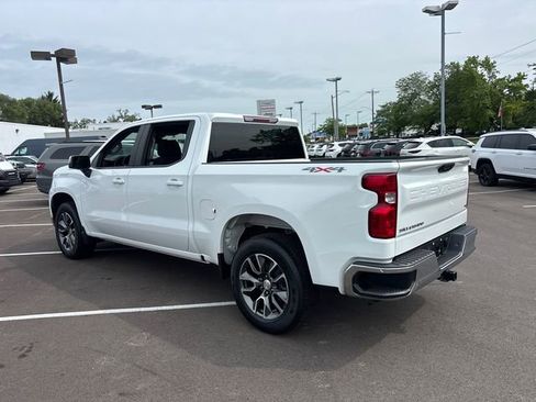 Used 2023 Chevrolet Silverado 1500 LT AWD/4WD image 4