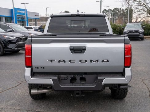 New 2025 Toyota Tacoma TRD Off-Road image 4