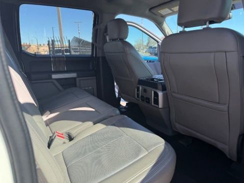 Used 2020 Ford F150 Lariat image 34