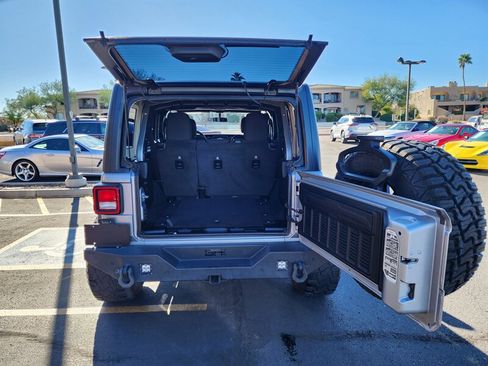 Used 2020 Jeep Wrangler Unlimited Sport image 14