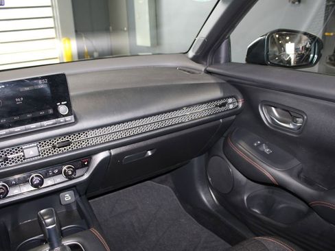 Used 2024 Honda HR-V Sport image 23