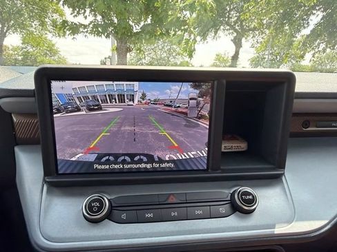 Used 2024 Ford Maverick Lariat FWD image 16