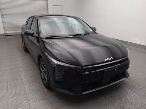 Used 2025 Kia K4 FWD image 14