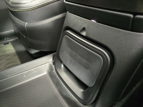 Used 2024 Rivian R1S Adventure AWD/4WD image 33