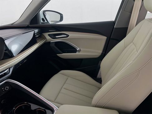 New 2025 Audi Q5 Premium Plus image 22
